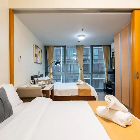 One Uptown Residence 1Br 2Bed Affordable For 4,Uptown Mall Linked