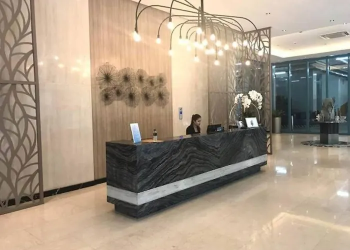 One Uptown 1br 2bed Affordable For 4,uptown Mall Linked Apartment