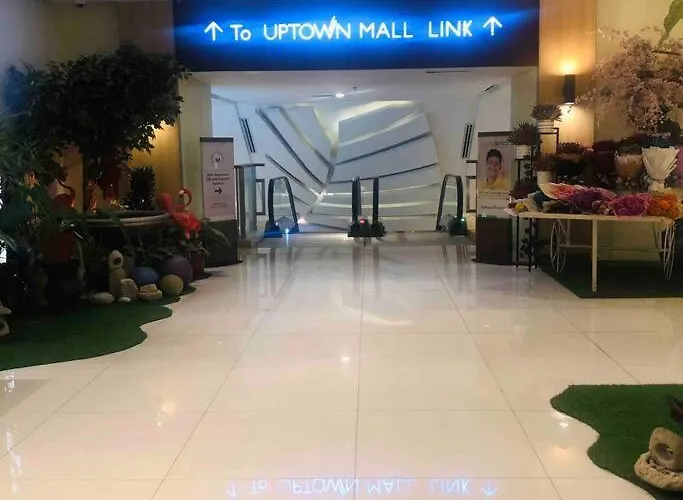 One Uptown 1br 2bed Affordable For 4,uptown Mall Linked * Manila