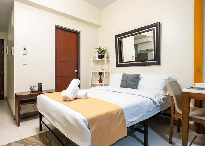 One Uptown 1br 2bed Affordable For 4,uptown Mall Linked